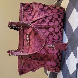 Coach Signature Hand Bag